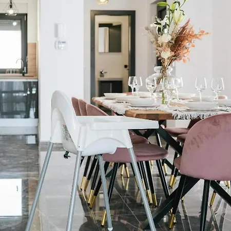 Modern,stylish Exclusive With Pool&jacuzzi