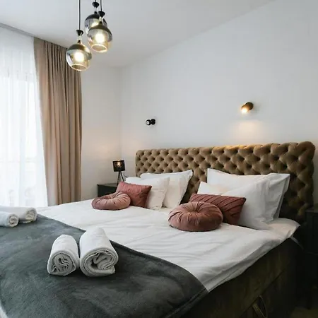 Modern,stylish Exclusive With Pool&jacuzzi