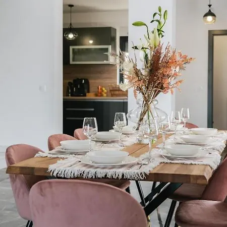 Modern,stylish Exclusive With Pool&jacuzzi Rogoznica (Sibenik-Knin)