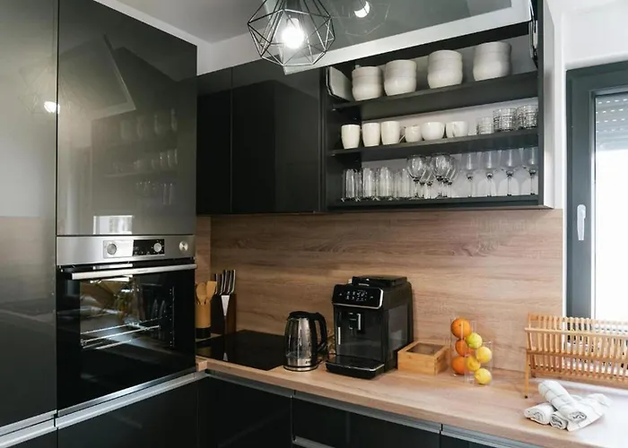 Modern,stylish Exclusive With Pool&jacuzzi