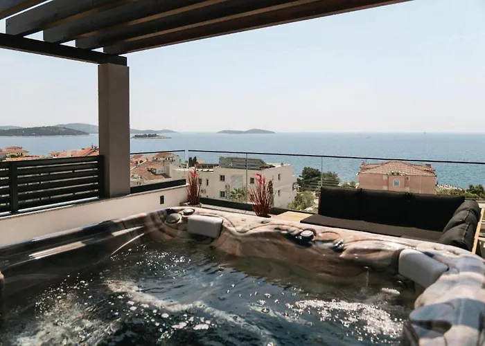 Modern,stylish Exclusive With Pool&jacuzzi *