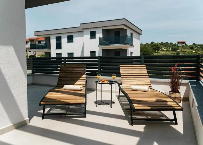 Modern,stylish Exclusive With Pool&jacuzzi Rogoznica (Sibenik-Knin)